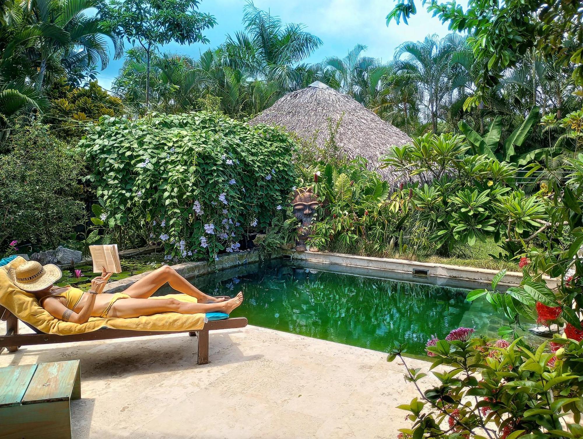 Casa Picaflor Bed & Breakfast ลาสแตร์เรนาส ภายนอก รูปภาพ