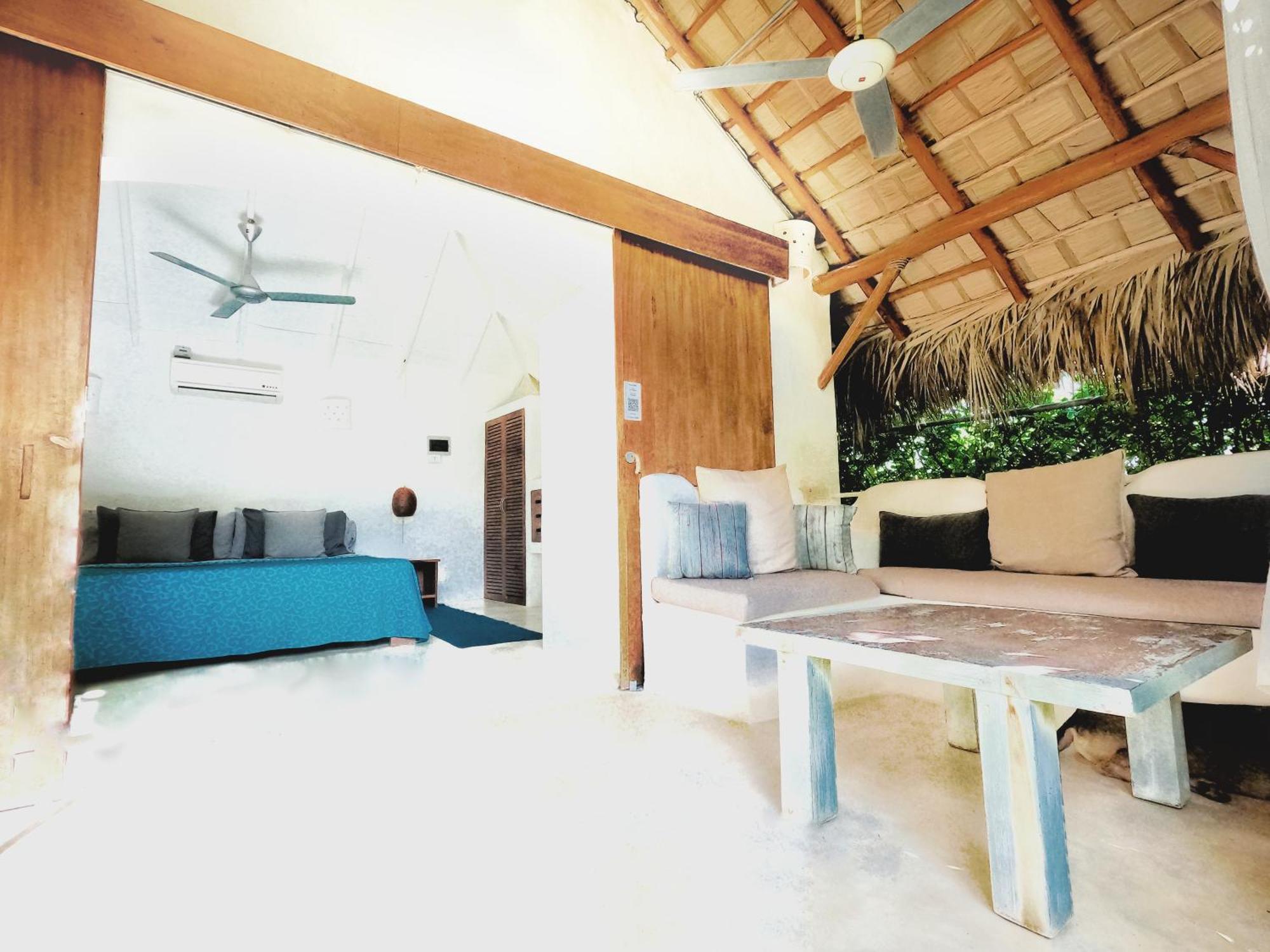 Casa Picaflor Bed & Breakfast ลาสแตร์เรนาส ภายนอก รูปภาพ