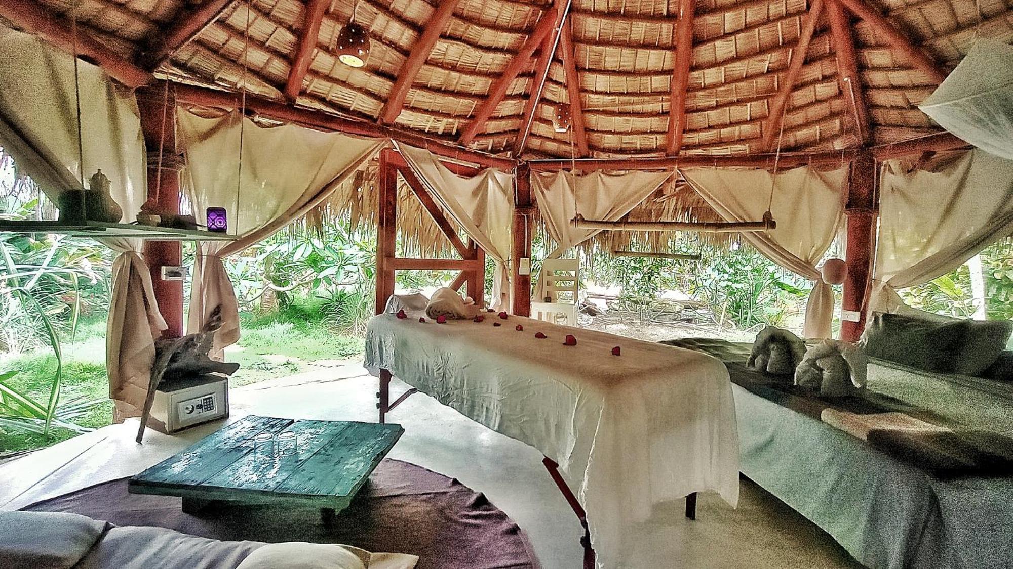 Casa Picaflor Bed & Breakfast ลาสแตร์เรนาส ภายนอก รูปภาพ